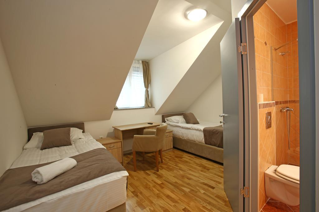 Gostilna In Prenocisca Gedzo Hotel Novo Mesto Bagian luar foto